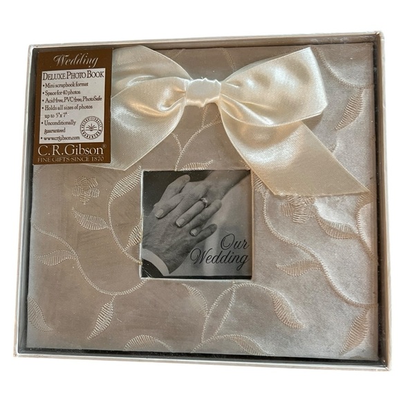 Gibson Other - Gibson Cream Wedding Photo Album with Satin Bow